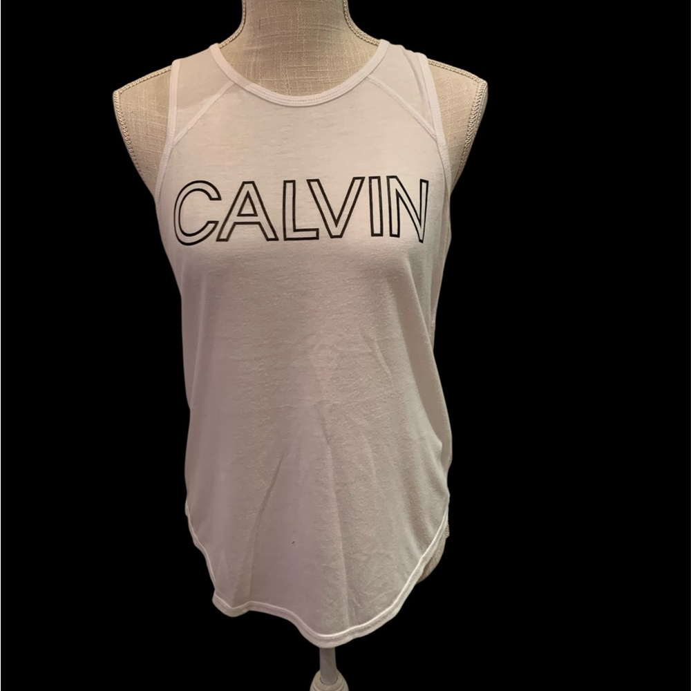 ❤️CALVIN KLEIN❤️ATHLETIC TOP. WICK AWAY. NWT. EXCELLENT CONDITION!